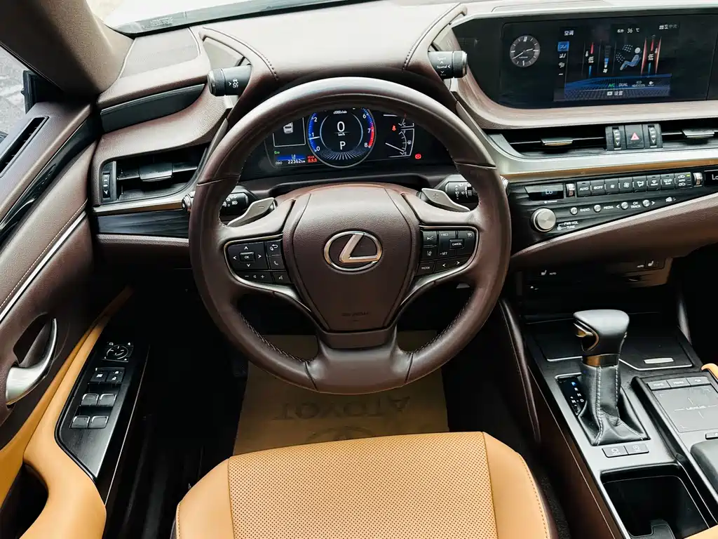 Lexus ES 2021 — фото 22
