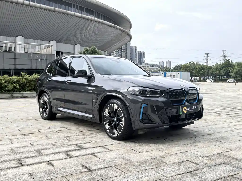 BMW iX3 2022 — фото 3