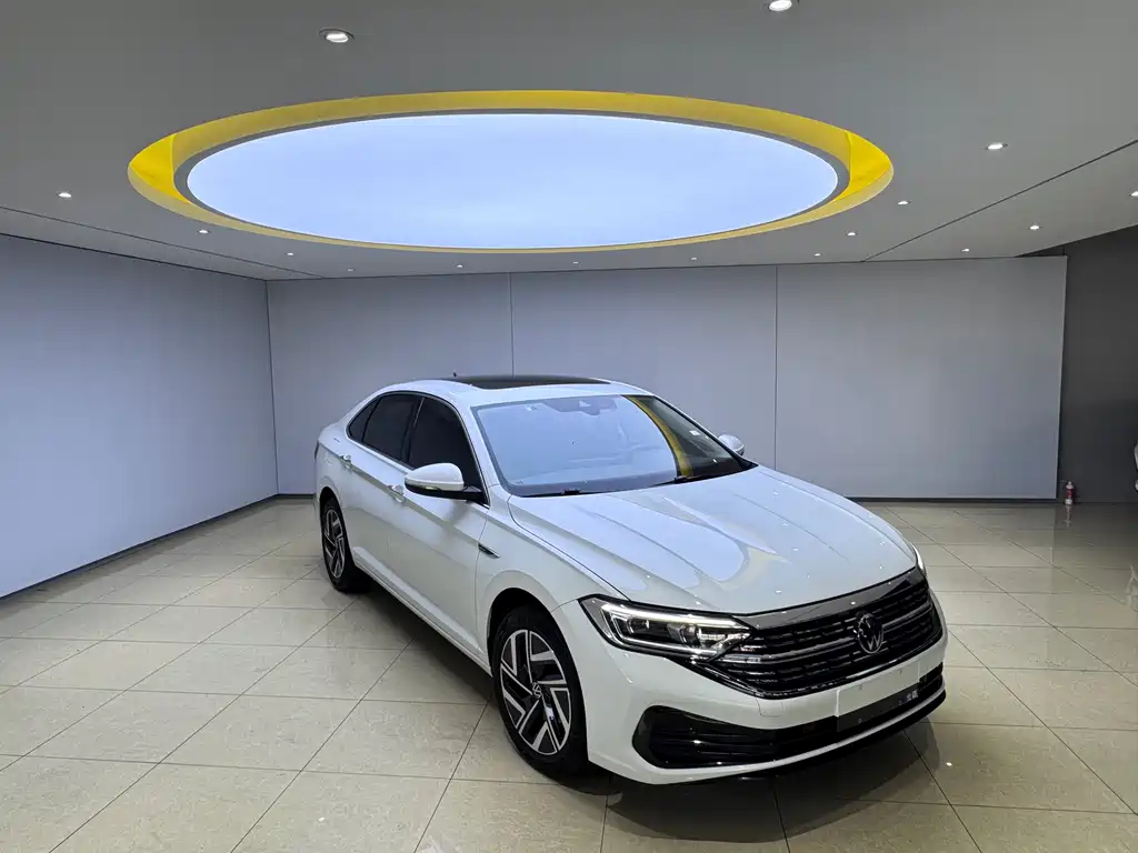 Volkswagen Sagitar 2022