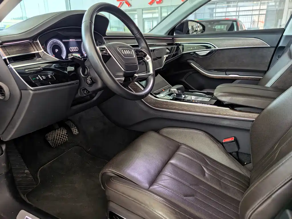 Audi A8 2019