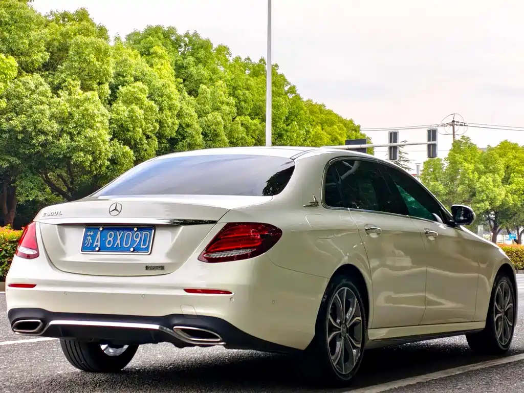 Mercedes-Benz E-Class 2020 — фото 6
