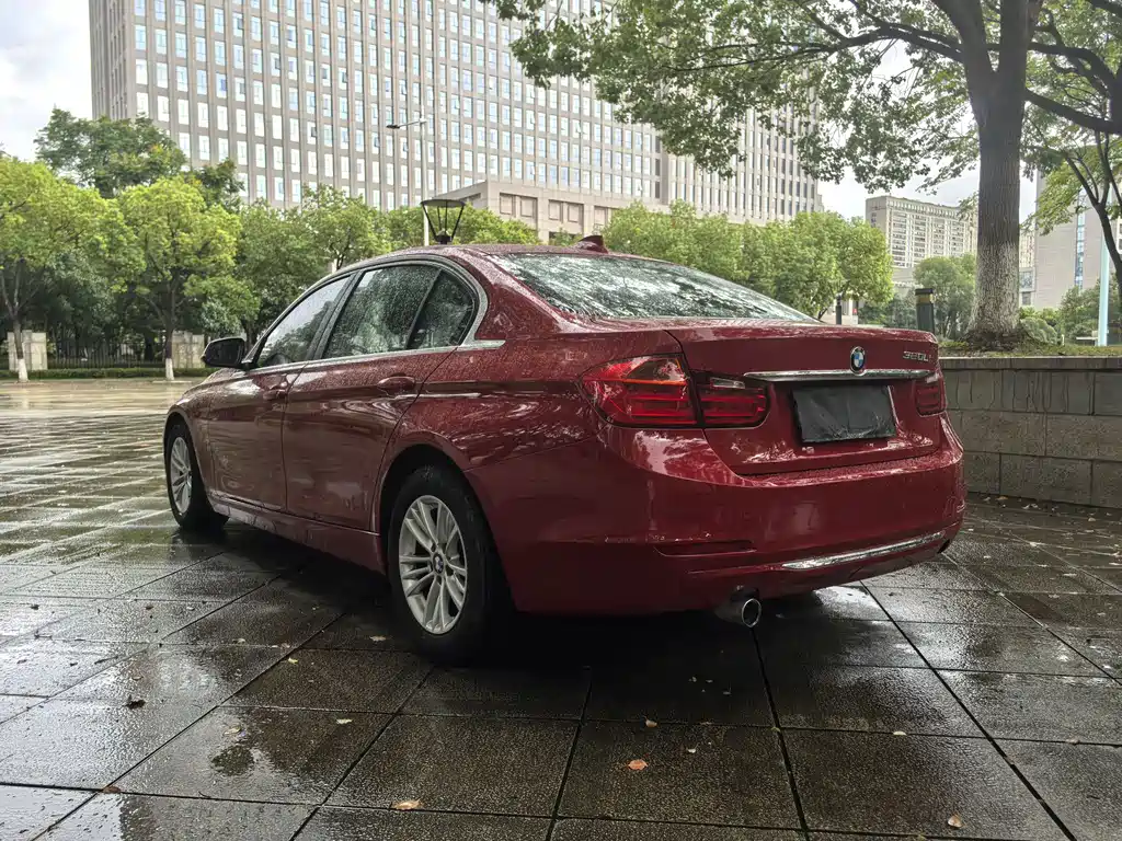 BMW 3 Series 2016 — фото 16