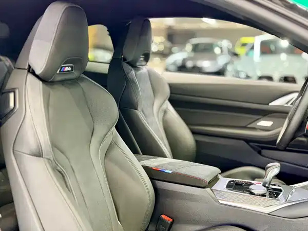 BMW M4 2024