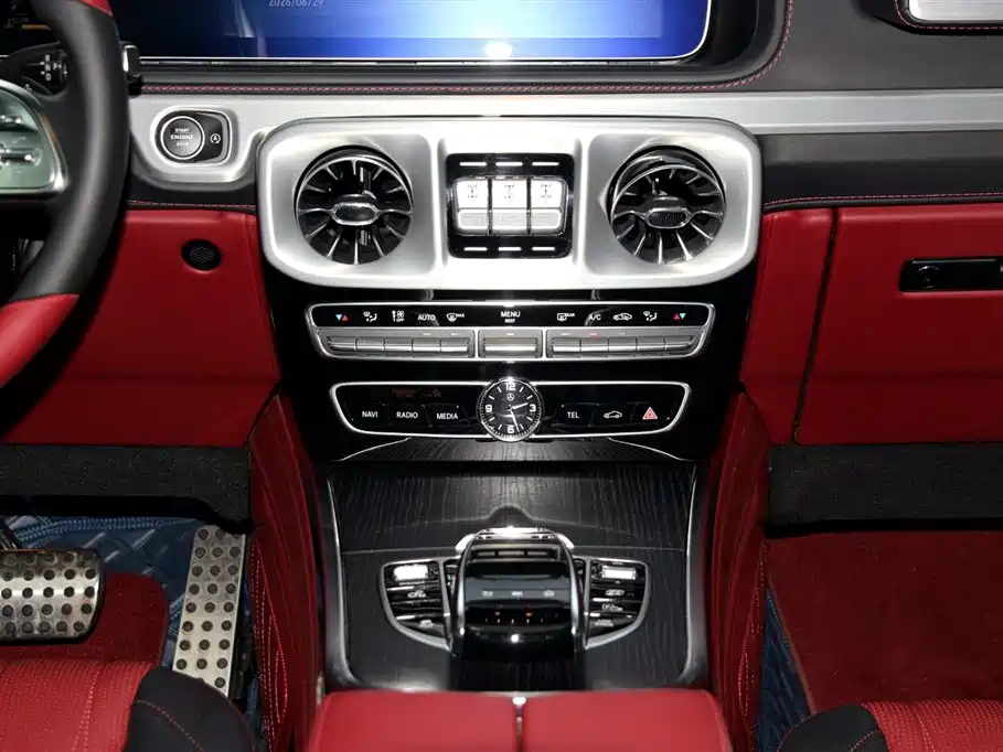 Mercedes-Benz G-Class 2023 — фото 13