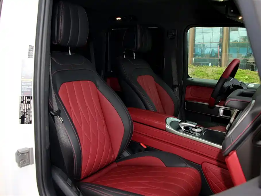 Mercedes-Benz G-Class 2023 — фото 16