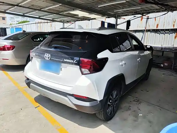 Toyota Yaris L 2020
