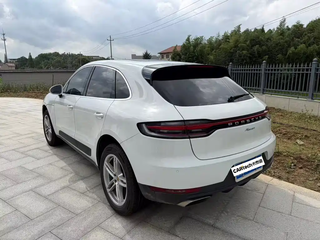 Porsche Macan 2021 — фото 2