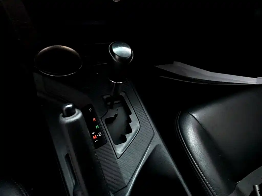 Toyota RAV4 2015 — фото 14