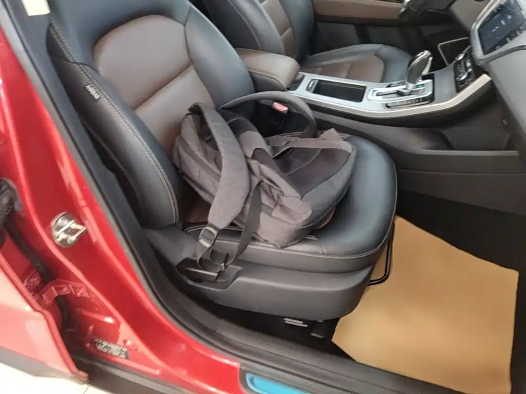 Geely Emgrand GS 2019 — фото 25