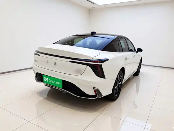 Hongqi H6 2025