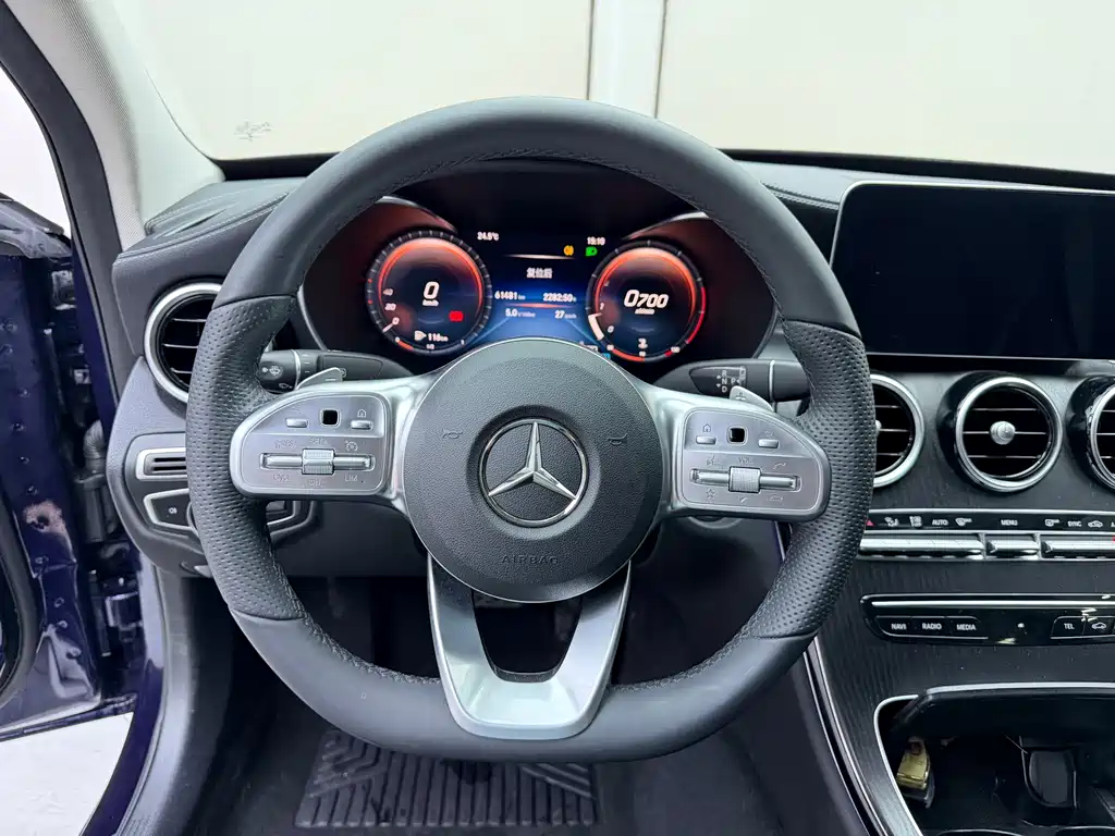 Mercedes-Benz C-Class 2020 — фото 11