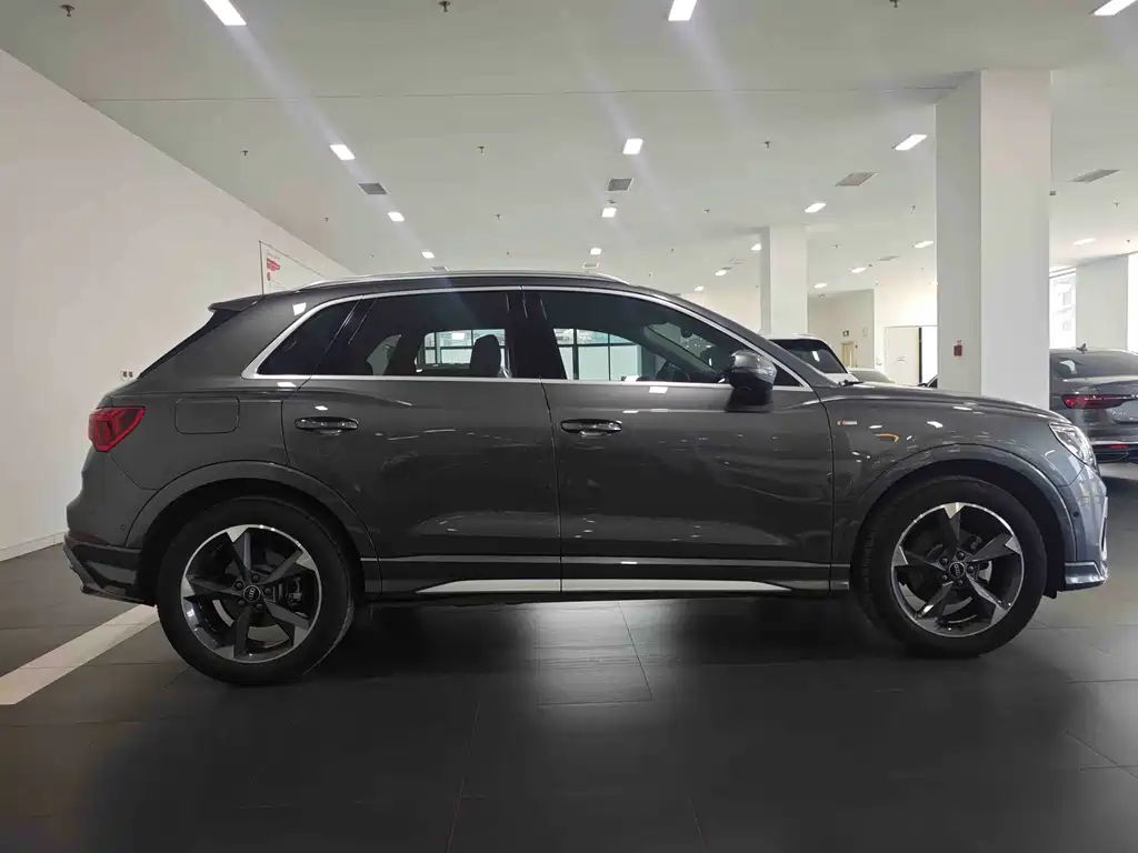 Audi Q3 2023