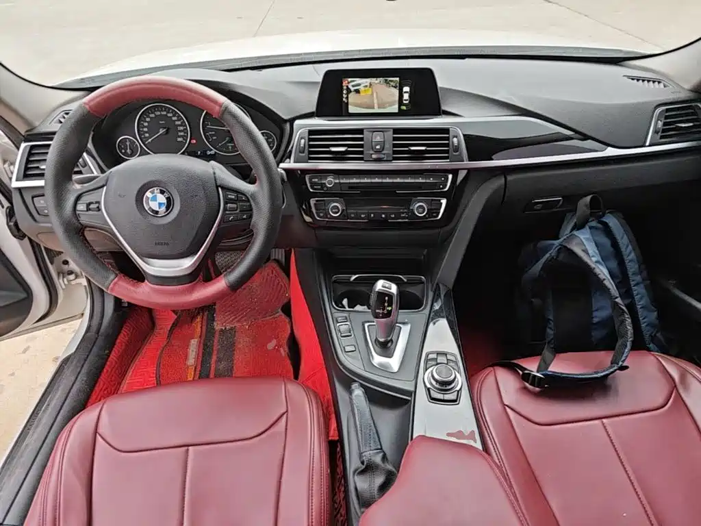 BMW 3 Series 2016 — фото 10
