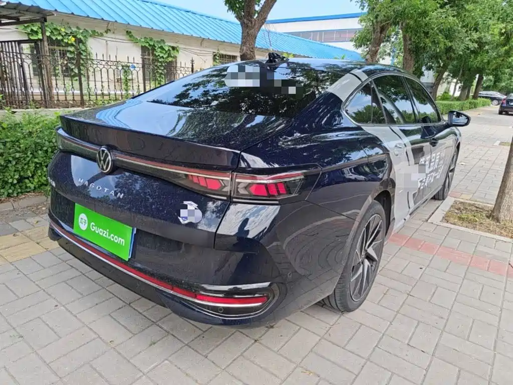 Volkswagen Magotan 2024