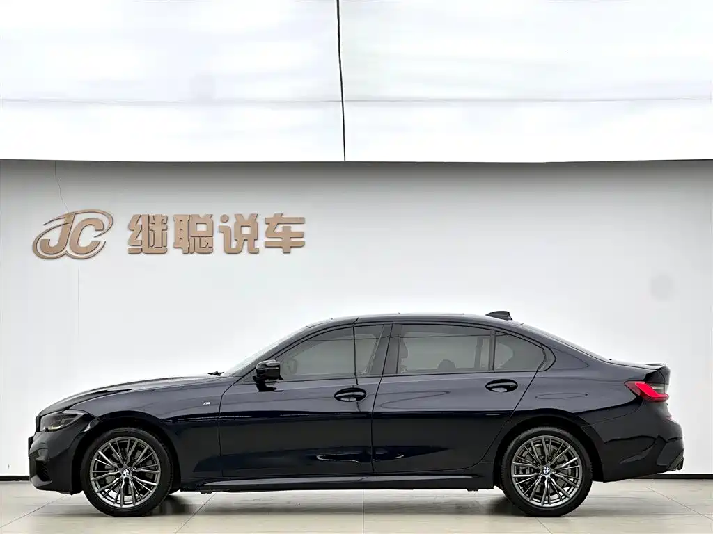BMW 3 Series 2022