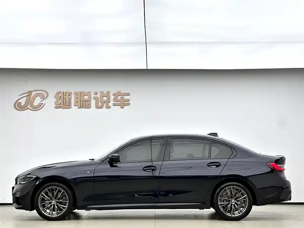 BMW 3 Series 2022
