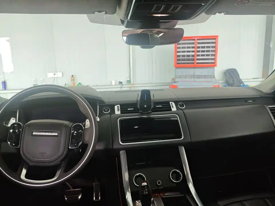 Land Rover Sport 2020