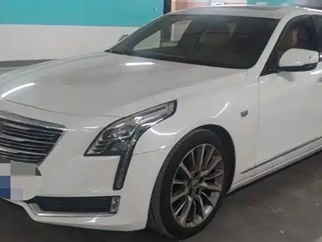 Cadillac CT6 2017 — фото 1