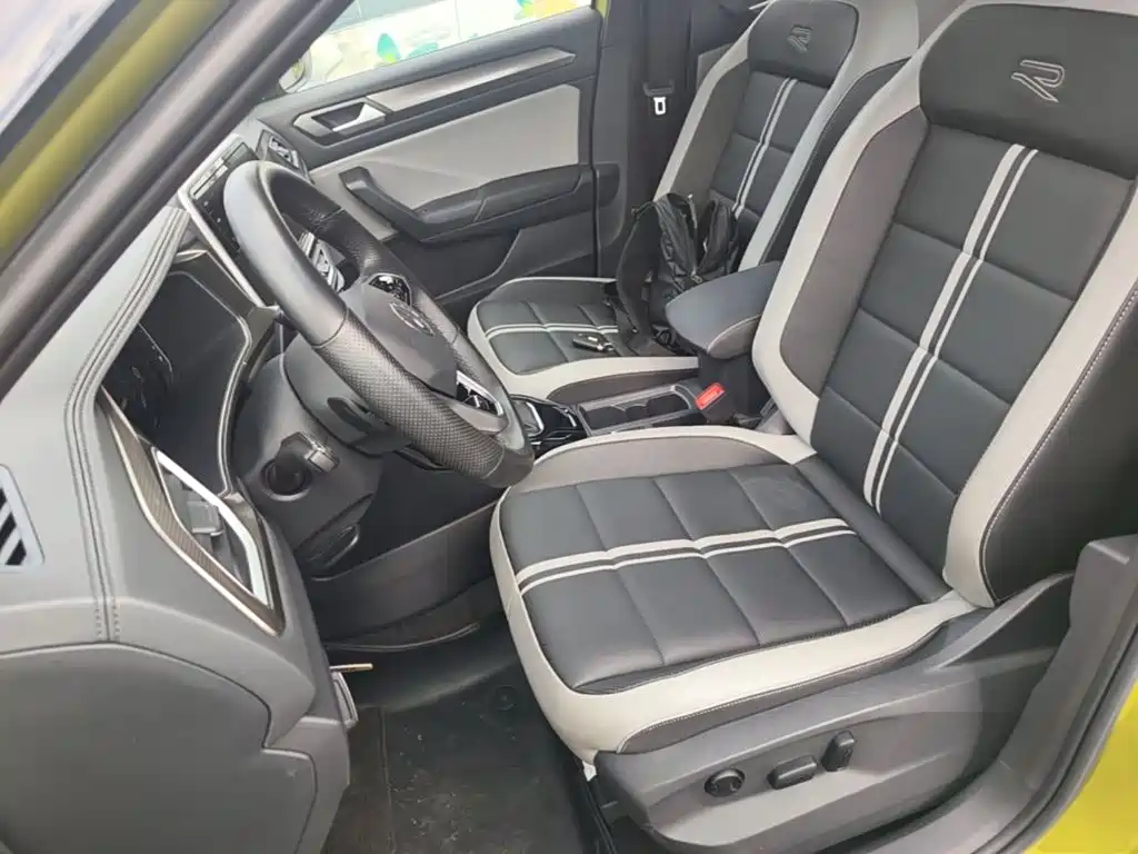 Volkswagen T-Roc 2023 — фото 20