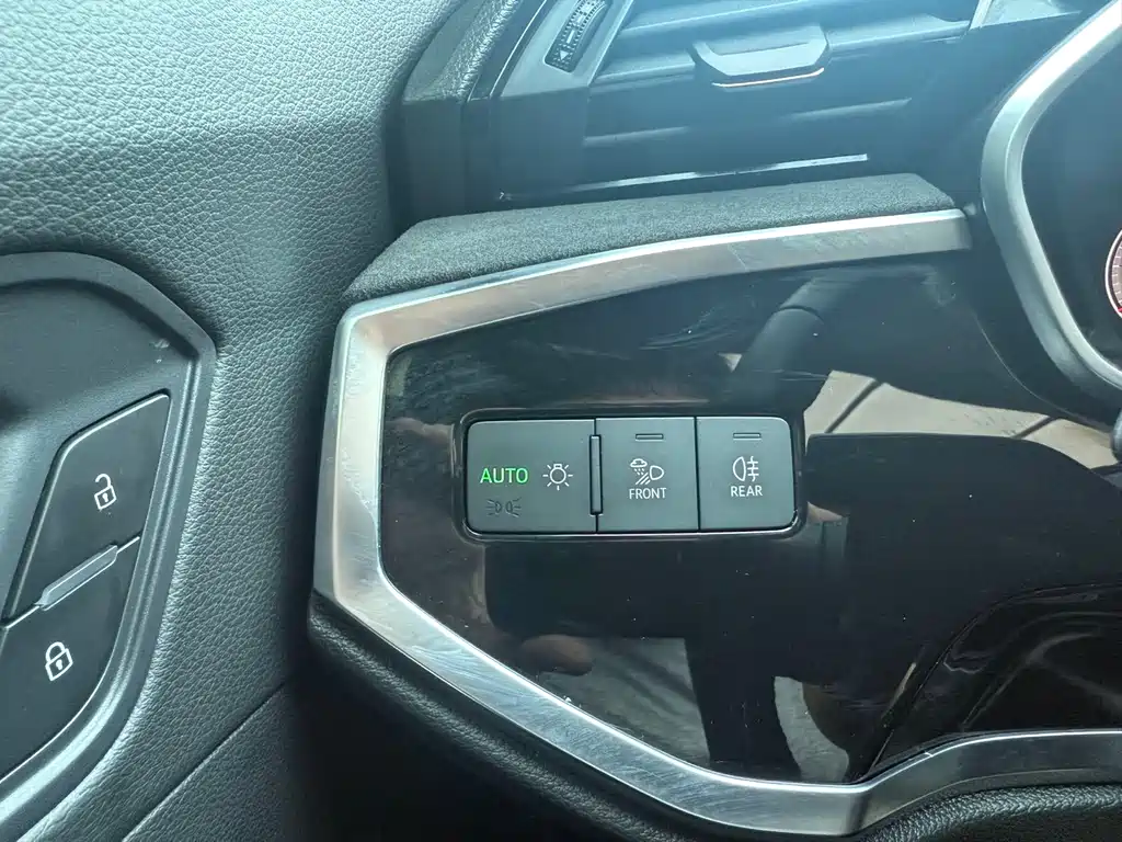 Audi Q3 2023 — фото 20