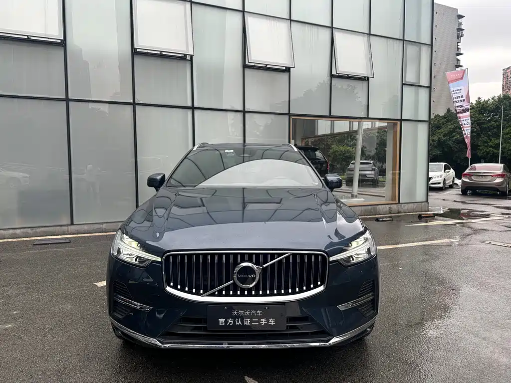 Volvo XC60 2022