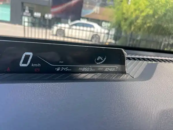 Neta V 2022
