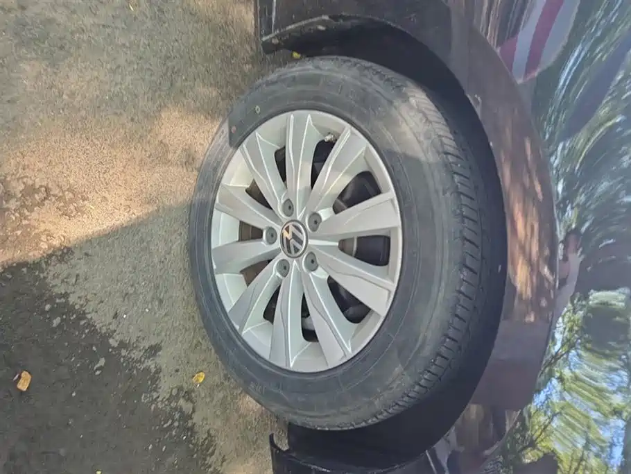 Volkswagen Sagitar 2014