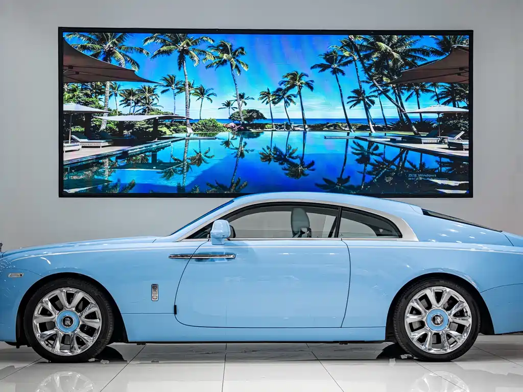 Rolls-Royce Phantom 2021 — фото 4