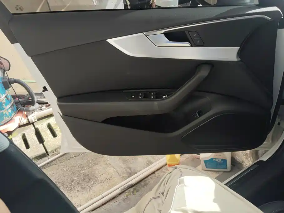Audi A4L 2021