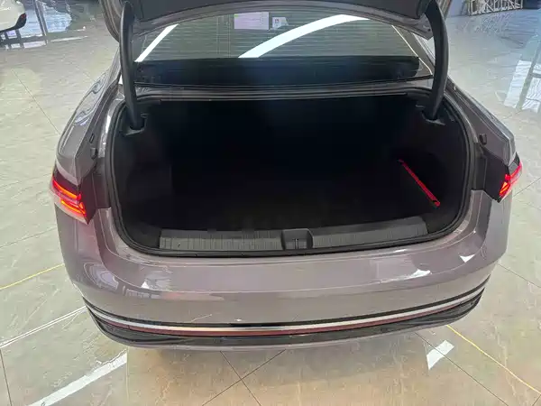 Volkswagen Passat 2024