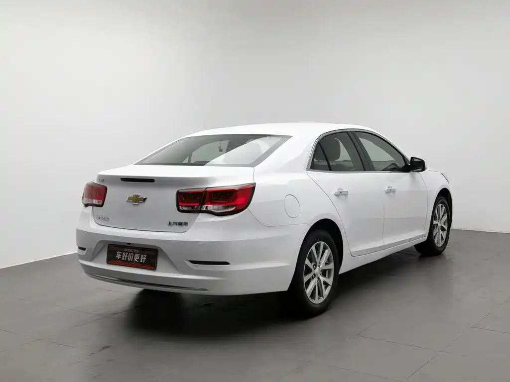 Chevrolet Malibu 2017 — фото 2