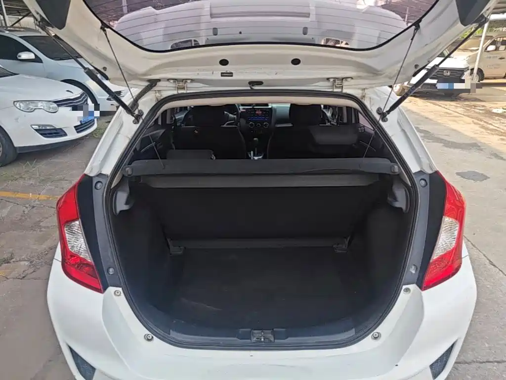 Honda Fit 2015 — фото 19