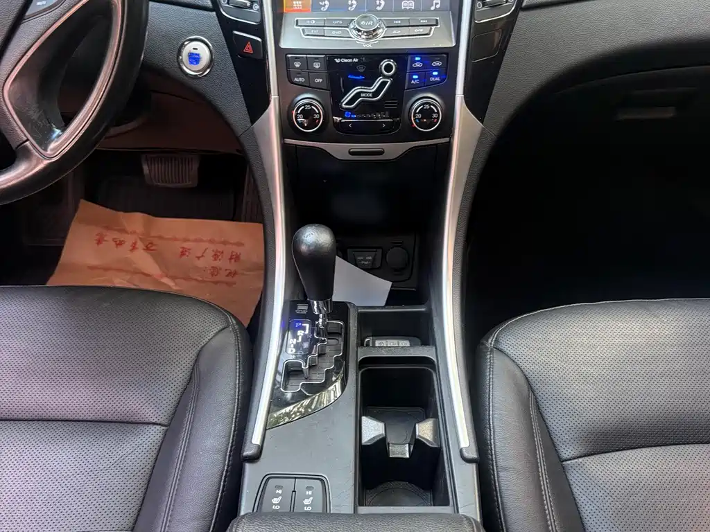 Hyundai Sonata 2013 — фото 10
