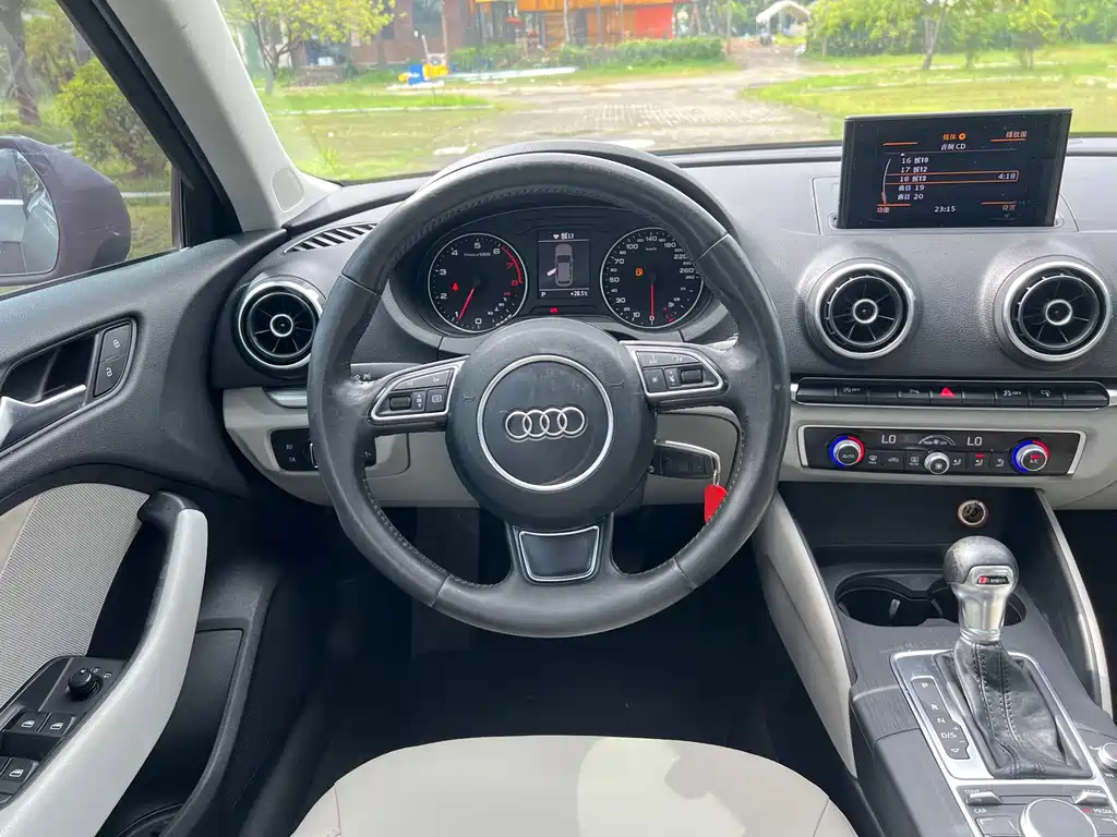 Audi A3 2015 — фото 10