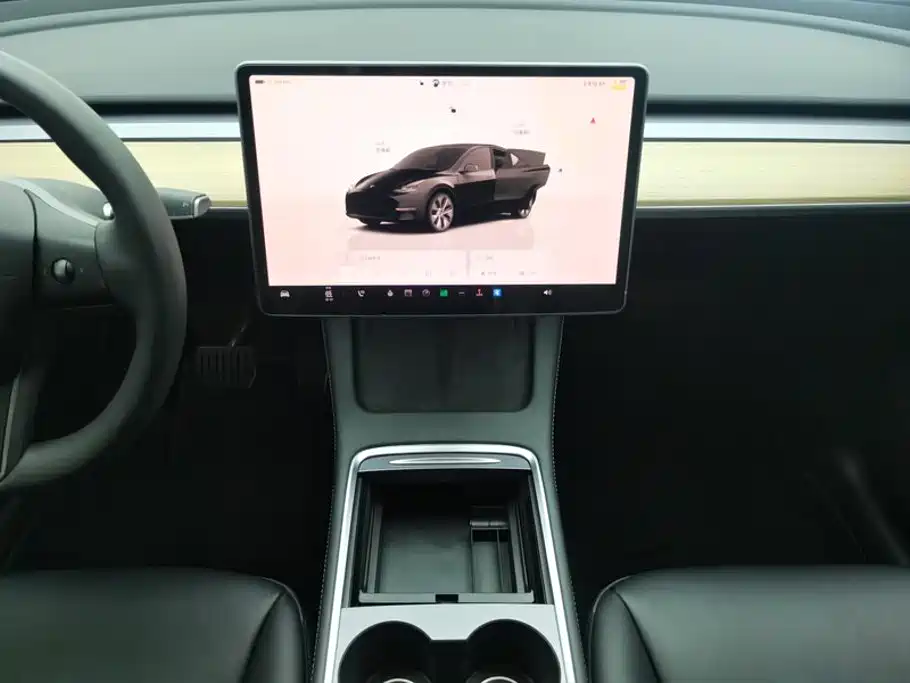 Tesla Model Y 2022 — фото 16