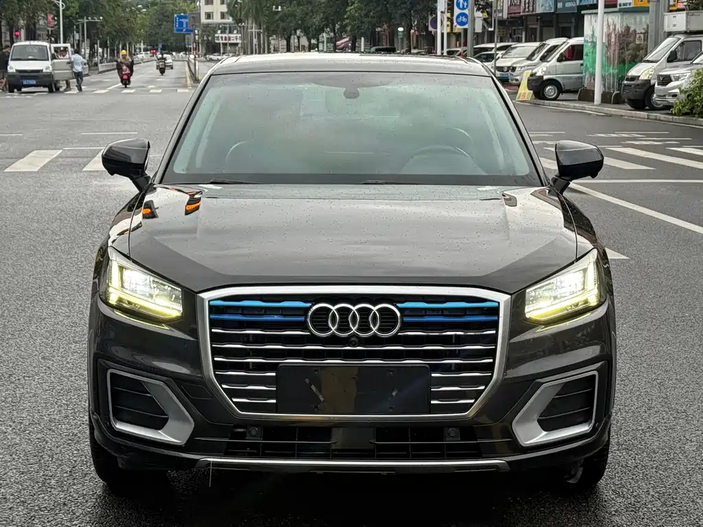 Audi Q2L 2019 — фото 2
