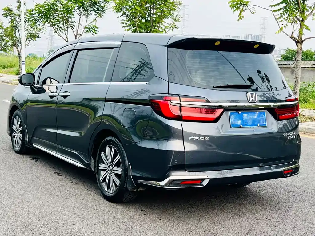 Honda Odyssey 2022 — фото 2