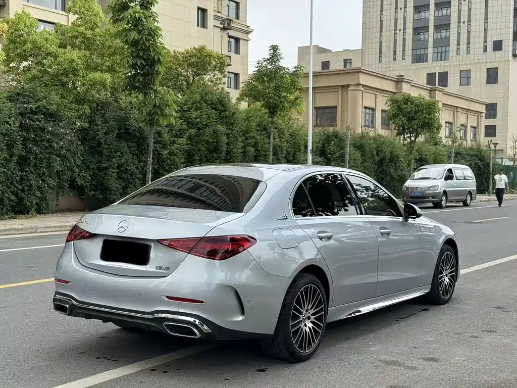 Mercedes-Benz C-Class 2023