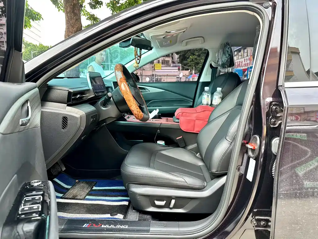 Wuling Starlight 2025 — фото 2