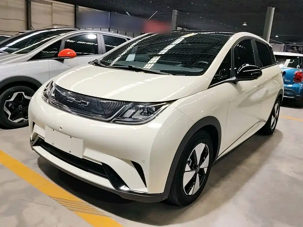 BYD Dolphin 2023