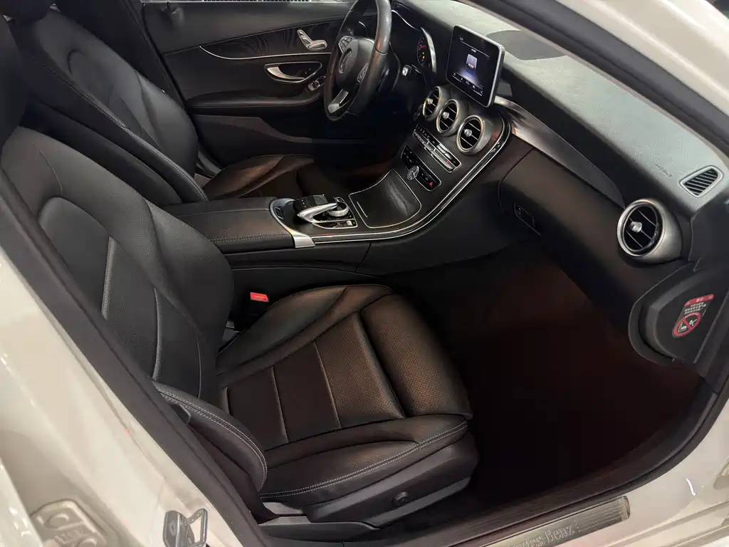 Mercedes-Benz C-Class 2018 — фото 8