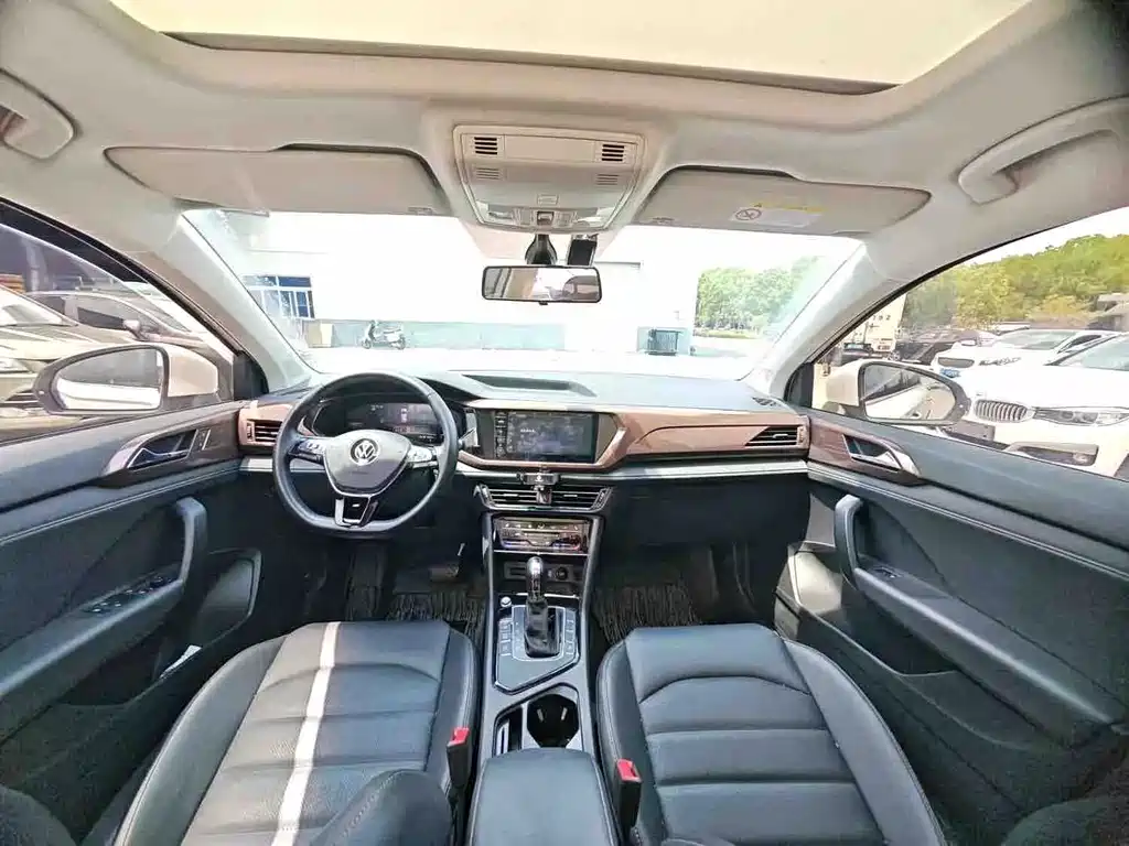 Volkswagen Tharu 2022