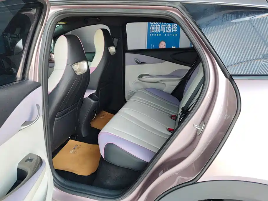 BYD Dolphin 2022 — фото 11