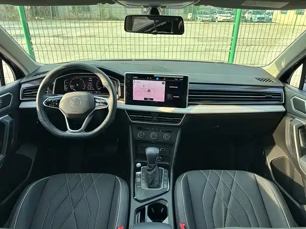 Volkswagen Tiguan L 2022