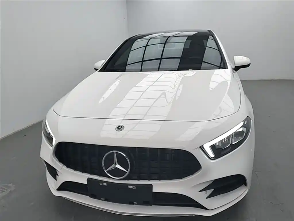 Mercedes-Benz A-Class 2019 — фото 3