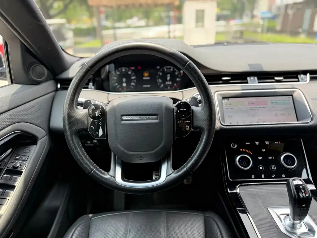 Land Rover Range Rover Evoque 2021 — фото 12