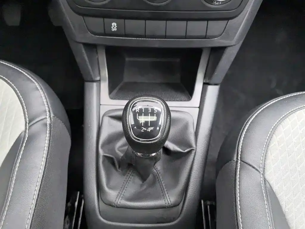 Skoda Yeti 2016 — фото 13