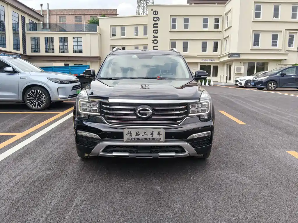 GAC Trumpchi GS8 2017 — фото 2