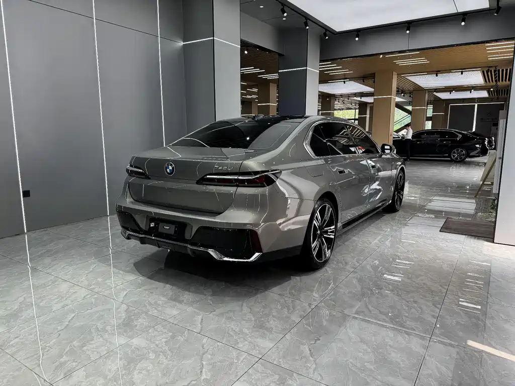 BMW 7 Series 2023