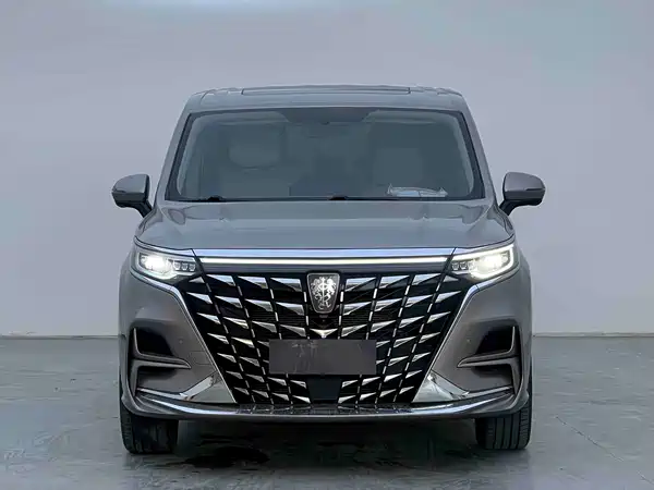 Roewe iMAX8 2023